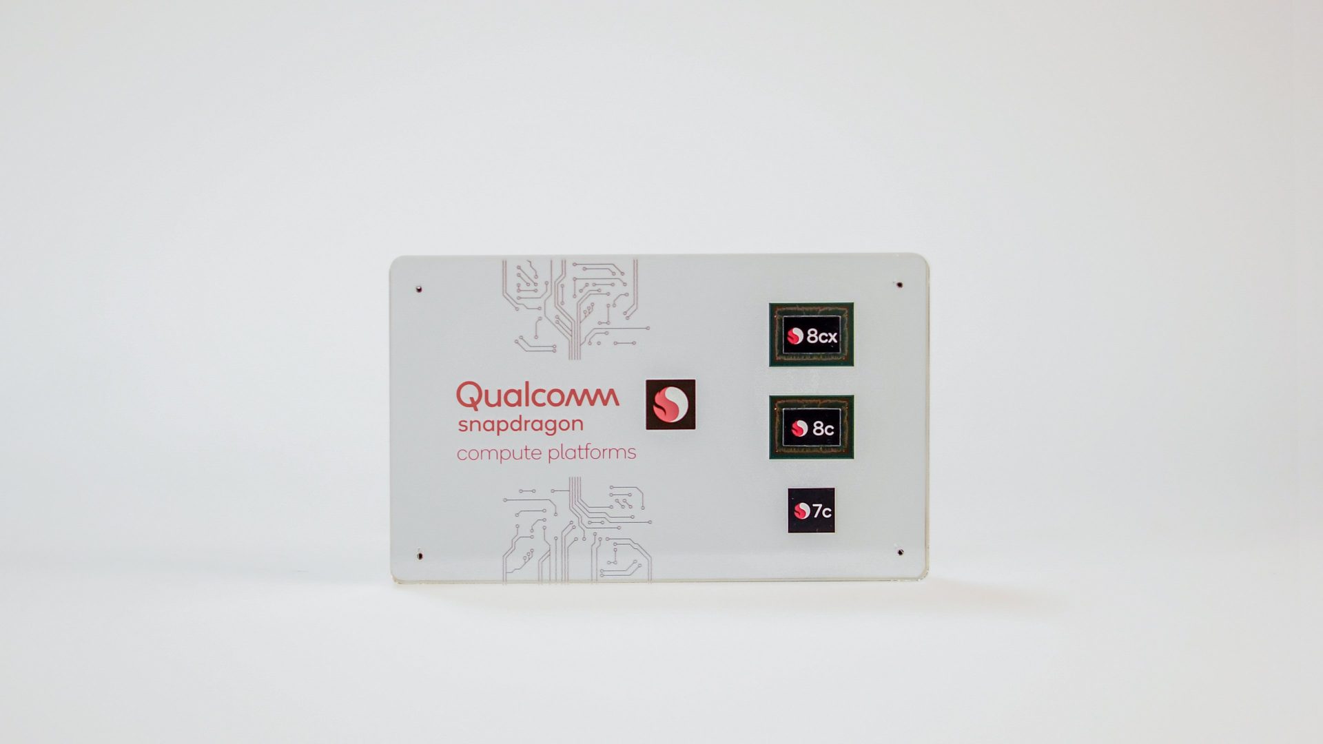 qualcomm-snapdragon-compute-platform-portfolio-chip-case.jpg